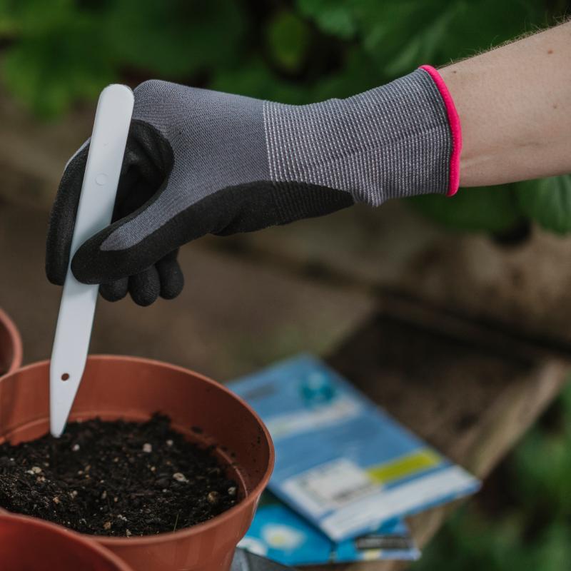 Ladies Gardening Gloves: Premium Seed and Weeding Gloves Pink in use