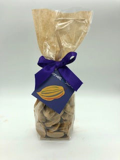 Pecan Nuts in Blond Chocolate