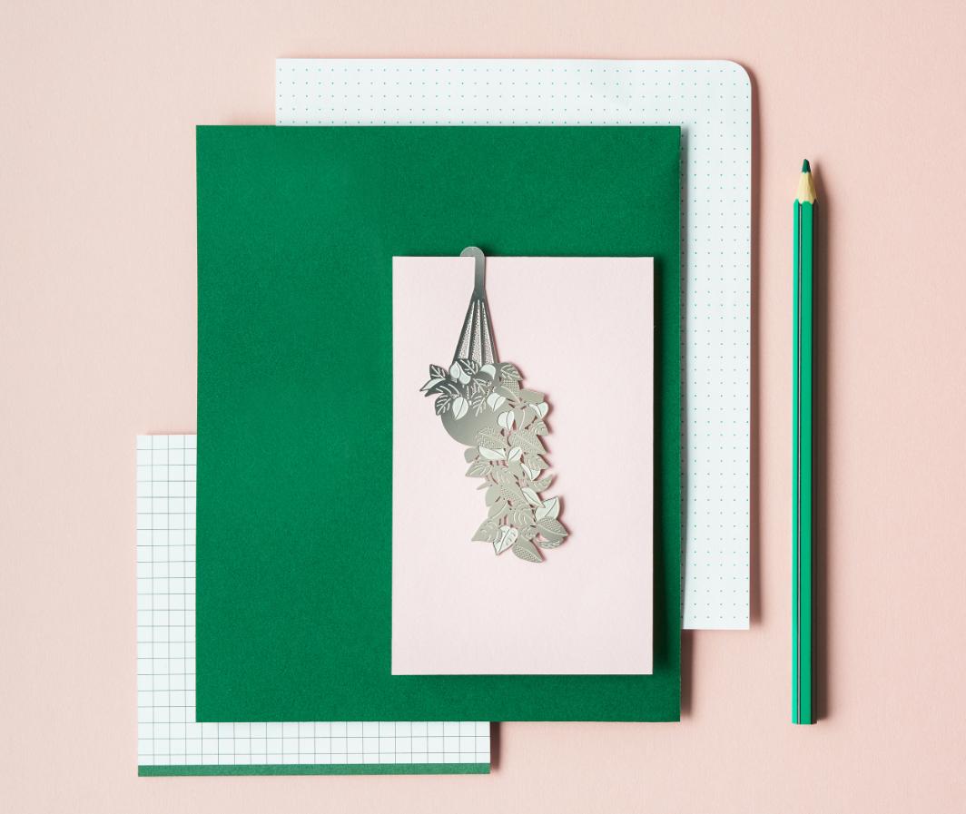 Golden Pothos Metal Bookmark | Small Indoor Plants