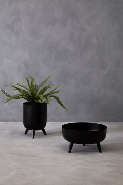 Black Planter | Alina