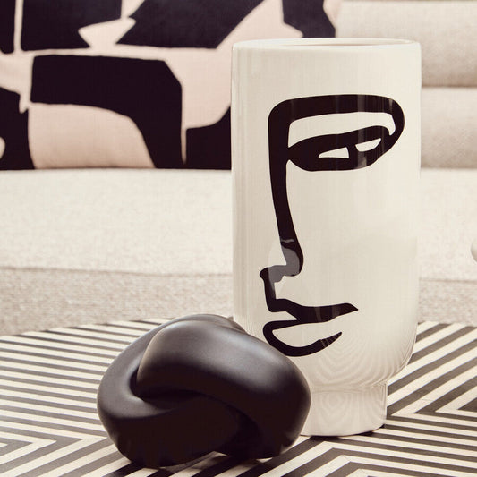 Large Black and White Face Vase | Viso