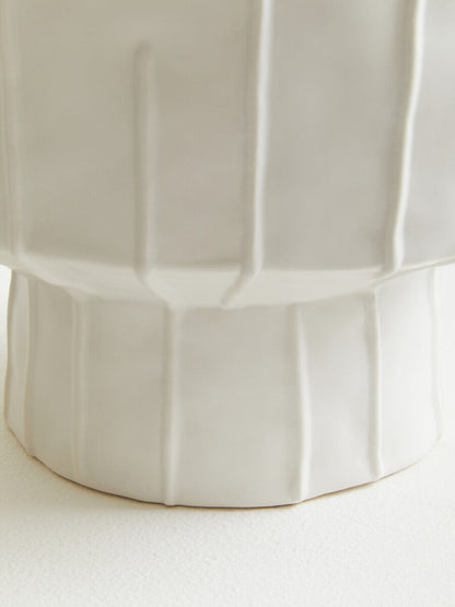 White Vase | Fara