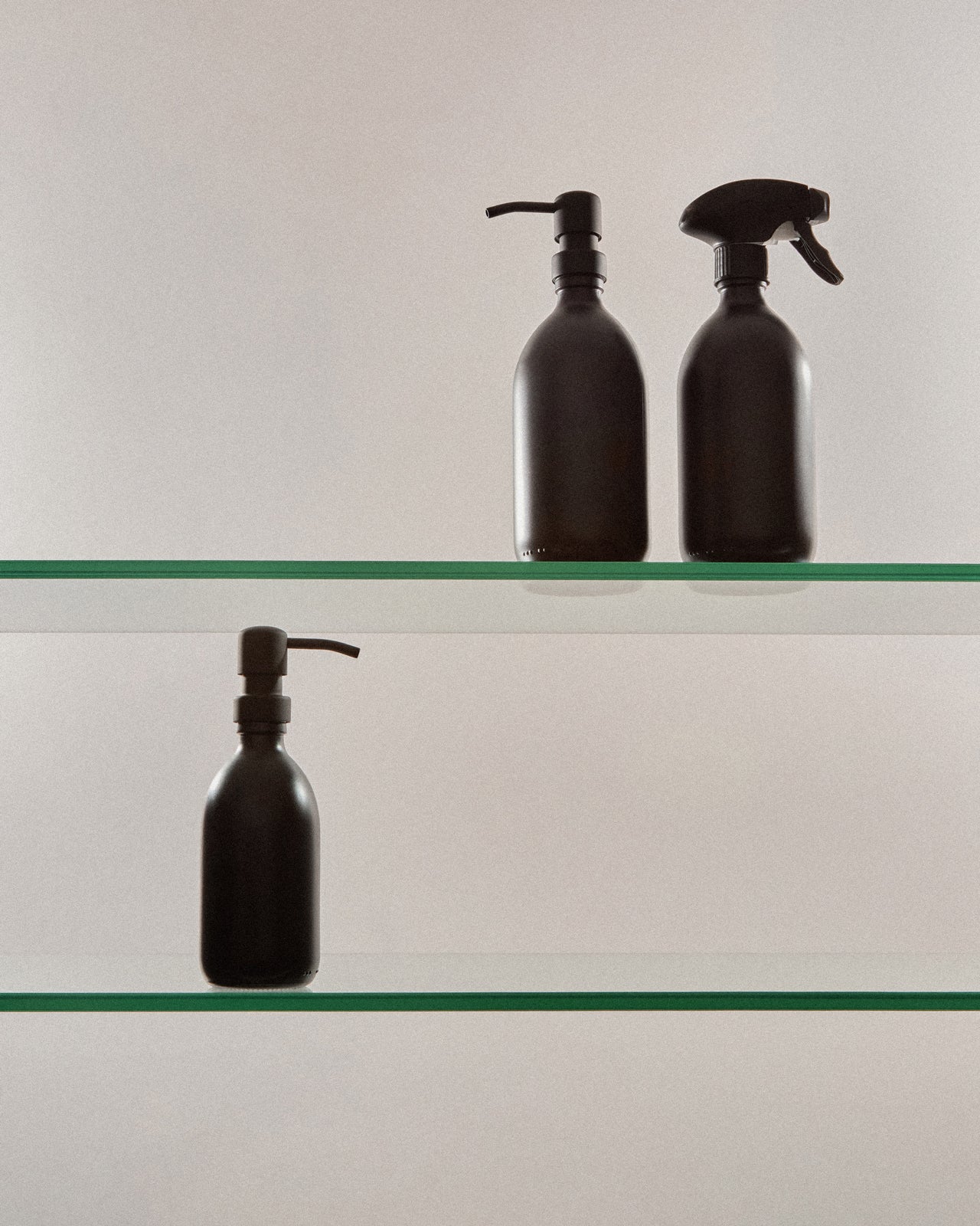 Black Glass Spray Bottle for Plants Eco-Friendly