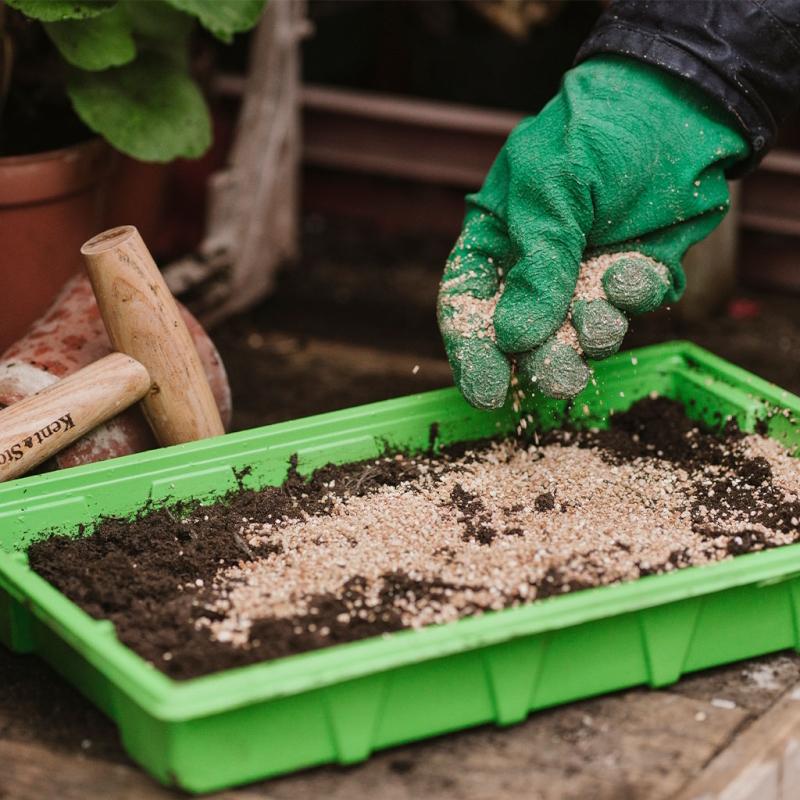 Gro Sure Vermiculite in use