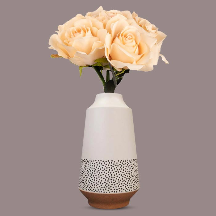 Artificial Nude Roses Bouquet in a Off-White Nordic Vase